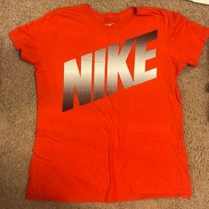 Women’s Nike T shirt